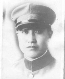 �������h�壬�|���d������1908������������ڵ�����ͥ���x�켽܊�^(q��)�Γ�܊˾��T��1924���M��|���v���������I(y��)����У����У�̹���1931�����Rռɽ�������У���٣������˽��򿹑�(zh��n)�Ȍ�������(zh��n)��1936���κӱ����h��܊��У�����L��1938��8���ʲ����x����꠱��x�켽܊�^(q��)��ʽ������x�켽܊�^(q��)�Γ�܊������˾��T��1939������Ї����a(ch��n)�h��1940���ڰوF���(zh��n)�Љ��Ҡ������r��32�q��