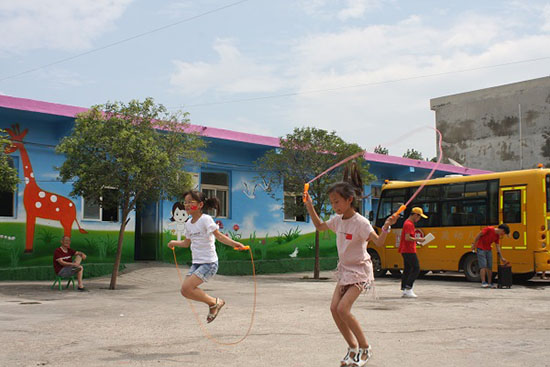 ���Ϲ��I(y��)��W(xu��)��(j��ng)��(j��)�Q(m��o)�׌W(xu��)Ժ����ϵ�P�h�������ж����������(hu��)��(sh��)�`�(du��)������ʡƽ�ɽ���P�hѦ���(zh��n)���Ӝϴ���ӢС�W(xu��)�_(k��i)չ֧�̻��(d��ng)���e�k��ӢС�W(xu��)��һ��Ȥζ�\(y��n)��(d��ng)��(hu��)��׌�W(xu��)���w��(hu��)�W��ƥ�˾������D�����K��ِ��