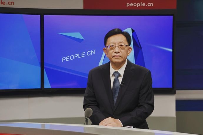 中國節(jié)能環(huán)保集團有限公司黨委書記、董事長宋鑫做客人民網(wǎng)。人民網(wǎng)記者 王曉嘯 攝