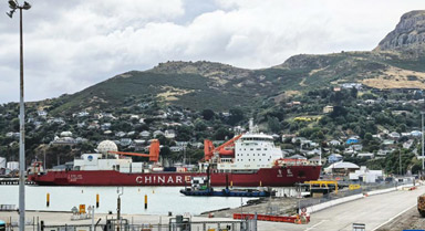 “雪龍”號(hào)在新西蘭舉行公眾參觀(guān)活動(dòng)