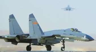 空軍某部組織飛行訓(xùn)練